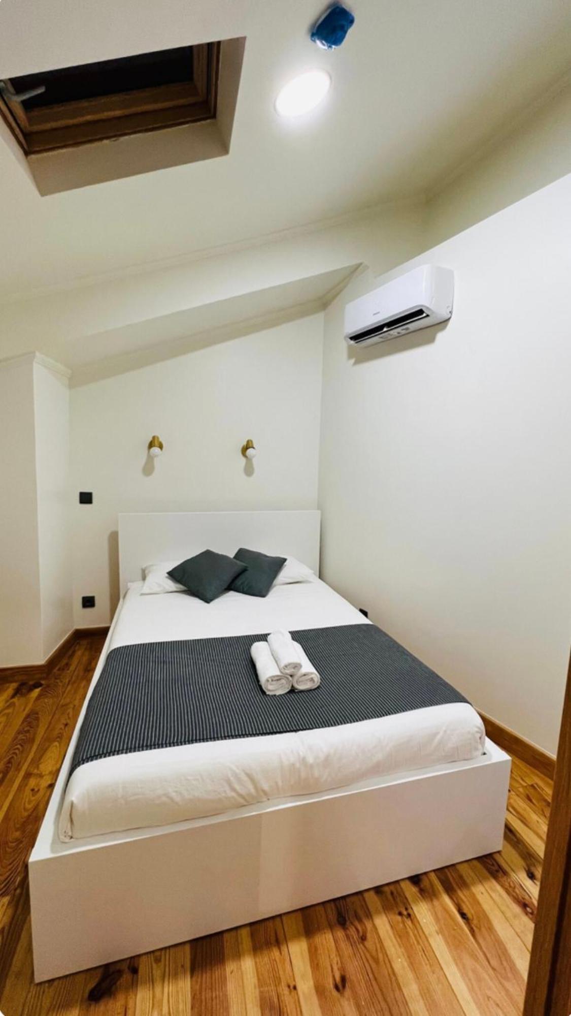 Apartamento Alfama - Lisbon Bagian luar foto