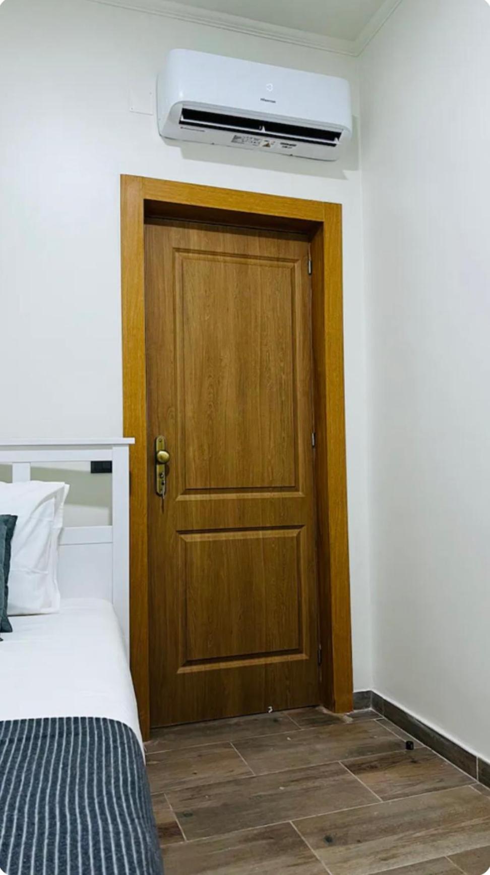 Apartamento Alfama - Lisbon Bagian luar foto