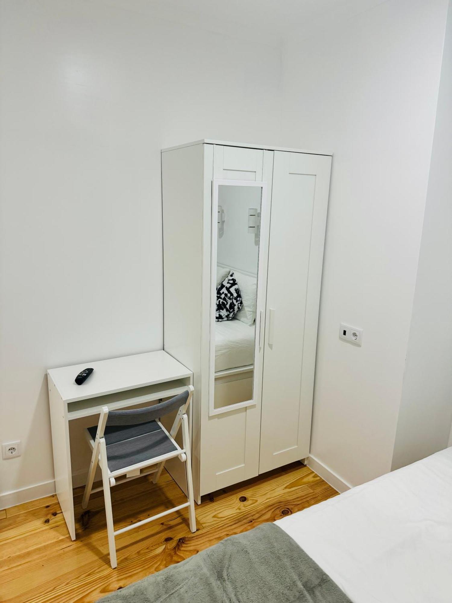 Apartamento Alfama - Lisbon Bagian luar foto