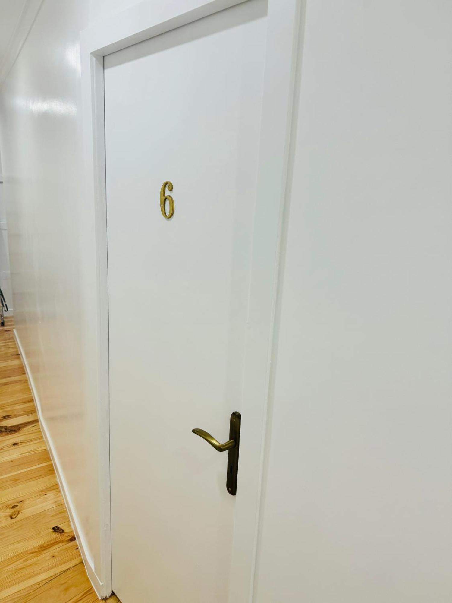 Apartamento Alfama - Lisbon Bagian luar foto