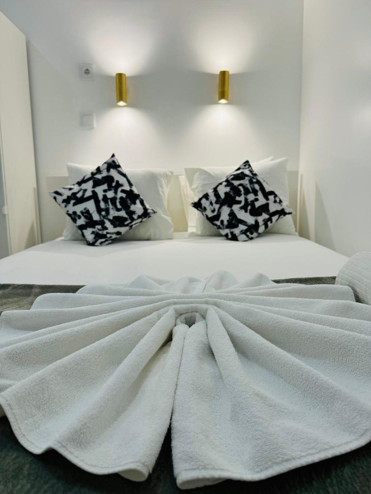 Apartamento Alfama - Lisbon Bagian luar foto