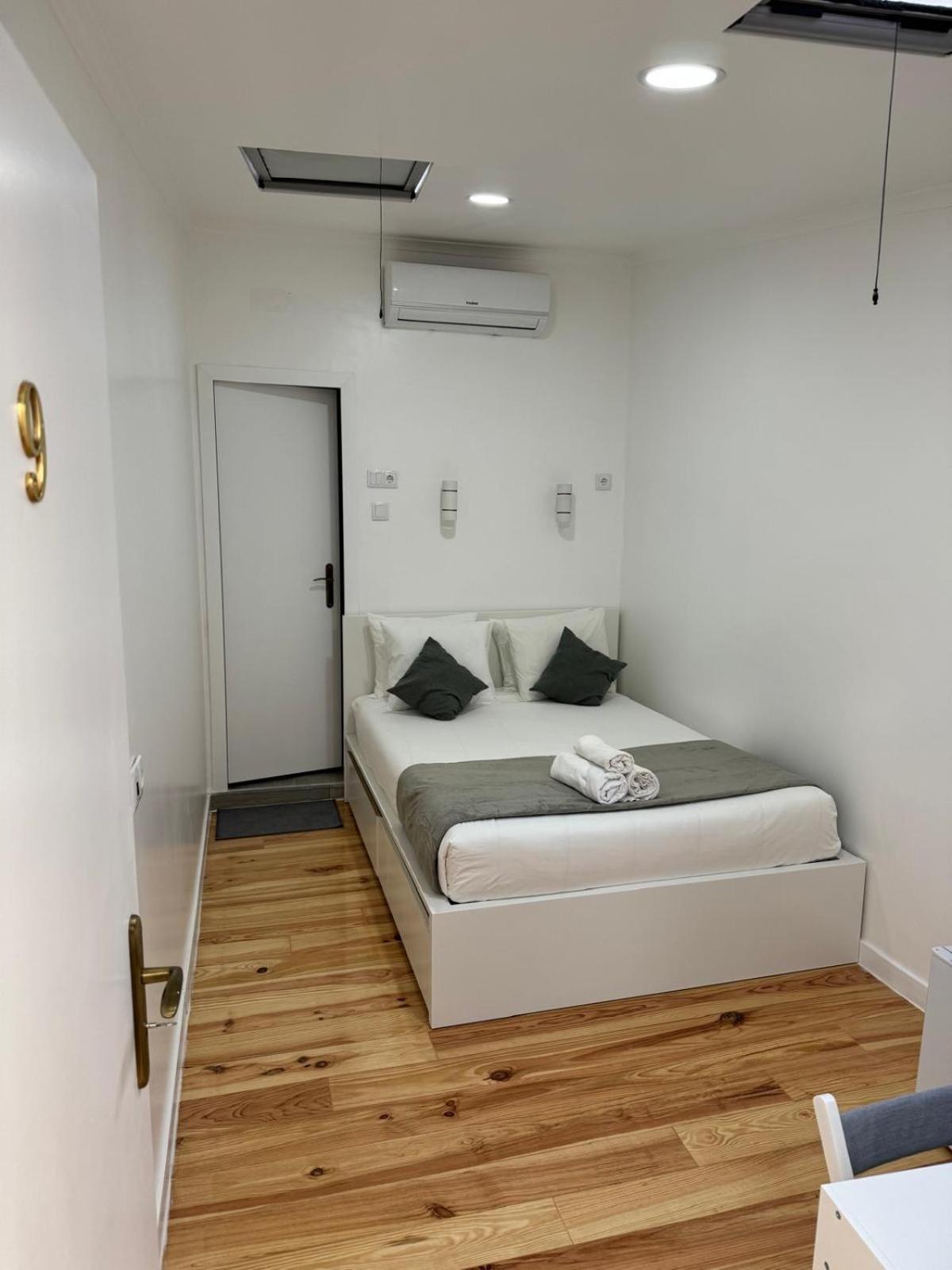 Apartamento Alfama - Lisbon Bagian luar foto